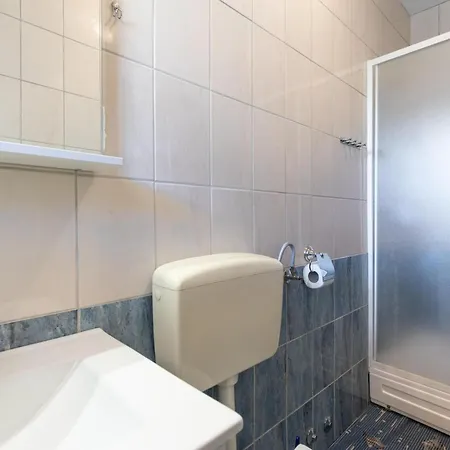 Appartement Two Bedroom With Balcony And Pool