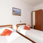 Two Bedroom With Balcony And Pool *
