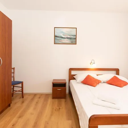 Two Bedroom With Balcony And Pool Lejlighed *